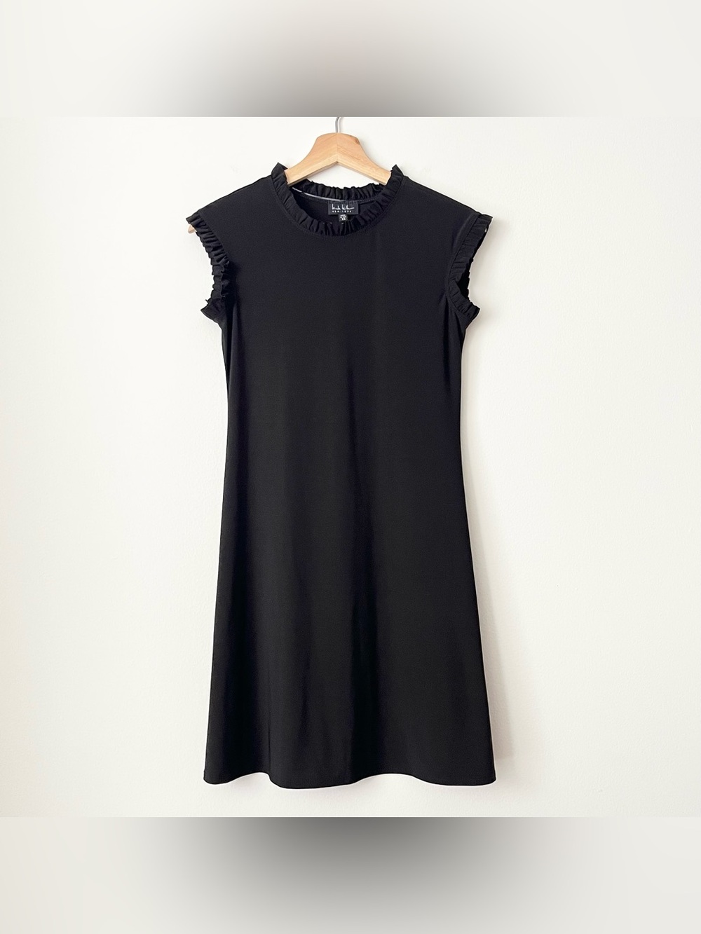 Nicole Miller Little Black Mini Dress LBD Ruffle Trim XS Stretchy Classic USA